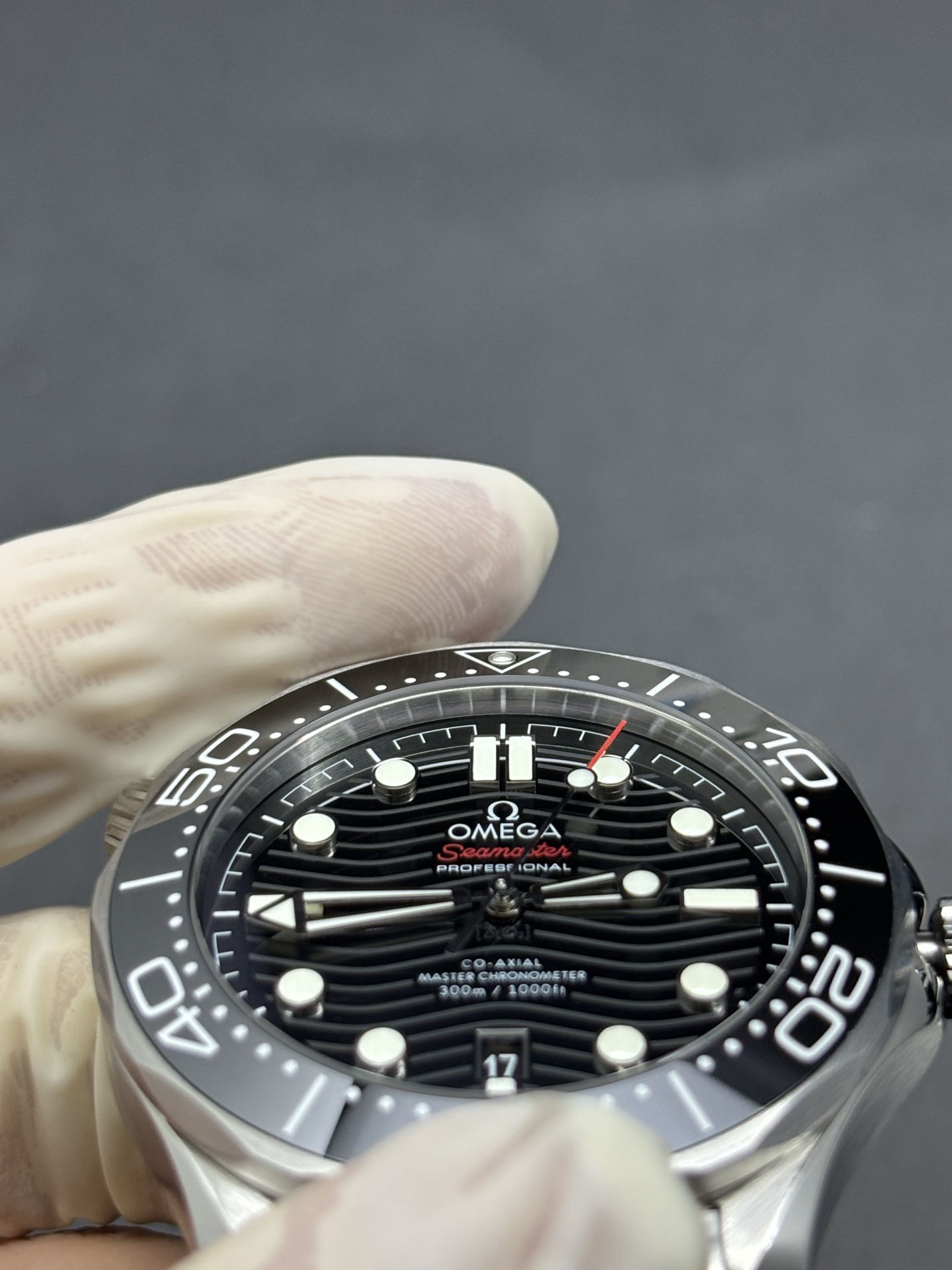 Sleek Omega Seamaster Diver 300M Co-Axial Master Chronometer 42mm 115