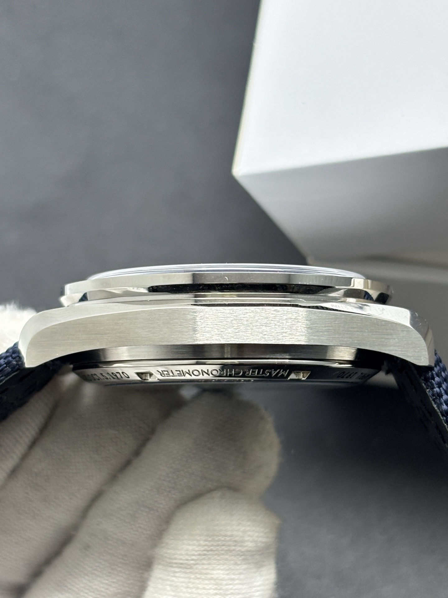 Contemporary Omega Snoopy Award Watch 114