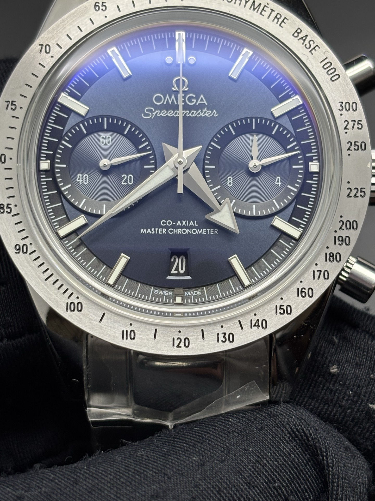 Omega Speedmaster '57 Co-Axial Master Chronometer Chronograph 40.5 mm Resilient 123