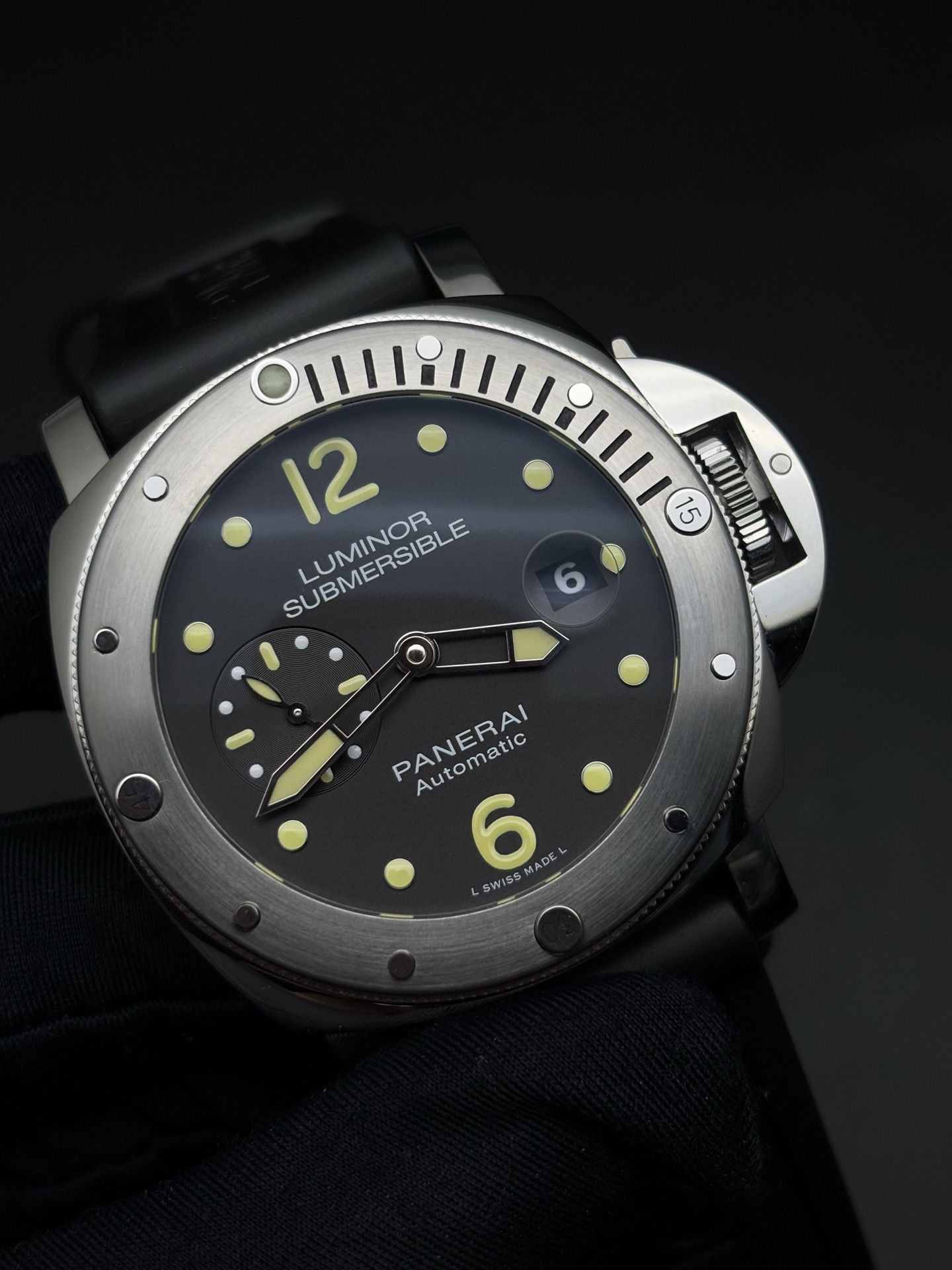 Lightweight Panerai Luminor Submersible Watch Black Dial 44mm case 106