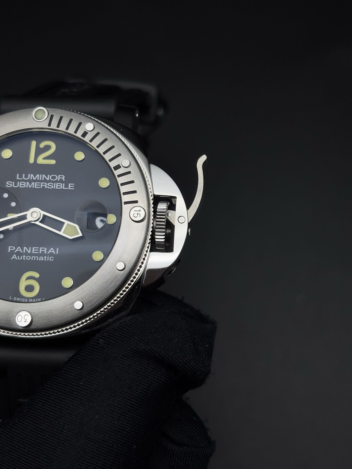 Lightweight Panerai Luminor Submersible Watch Black Dial 44mm case 106