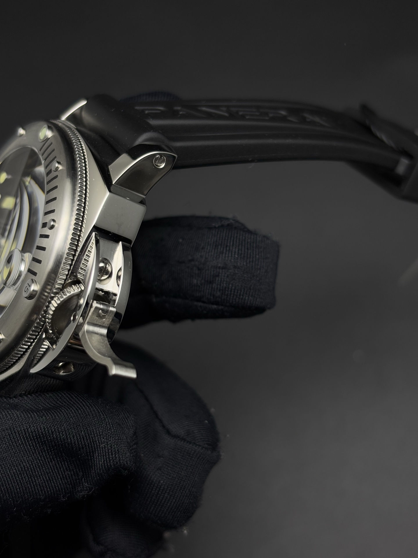Lightweight Panerai Luminor Submersible Watch Black Dial 44mm case 106