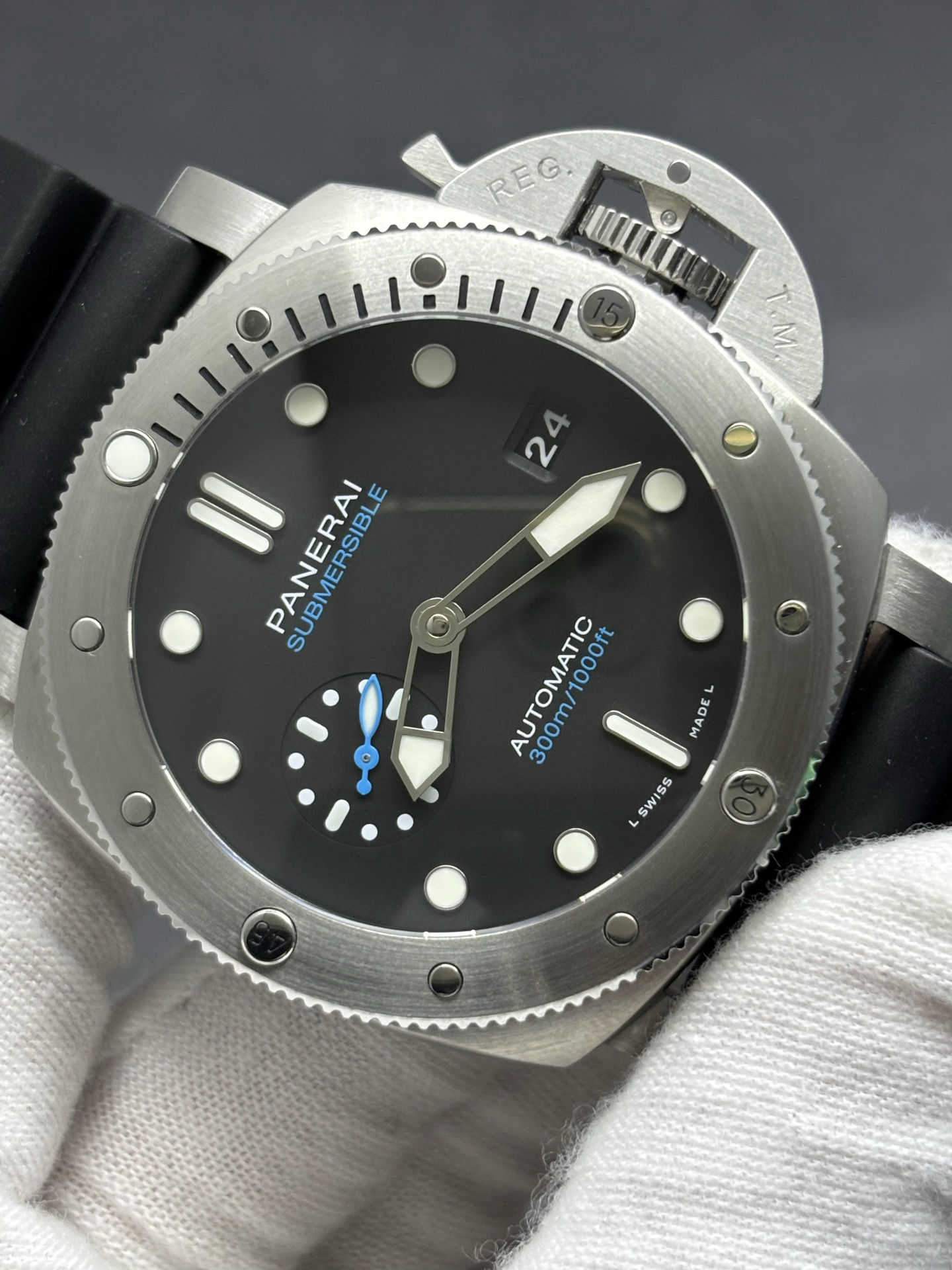 Panerai Submersible Automatic Men's Watch PAM Seasonal 110