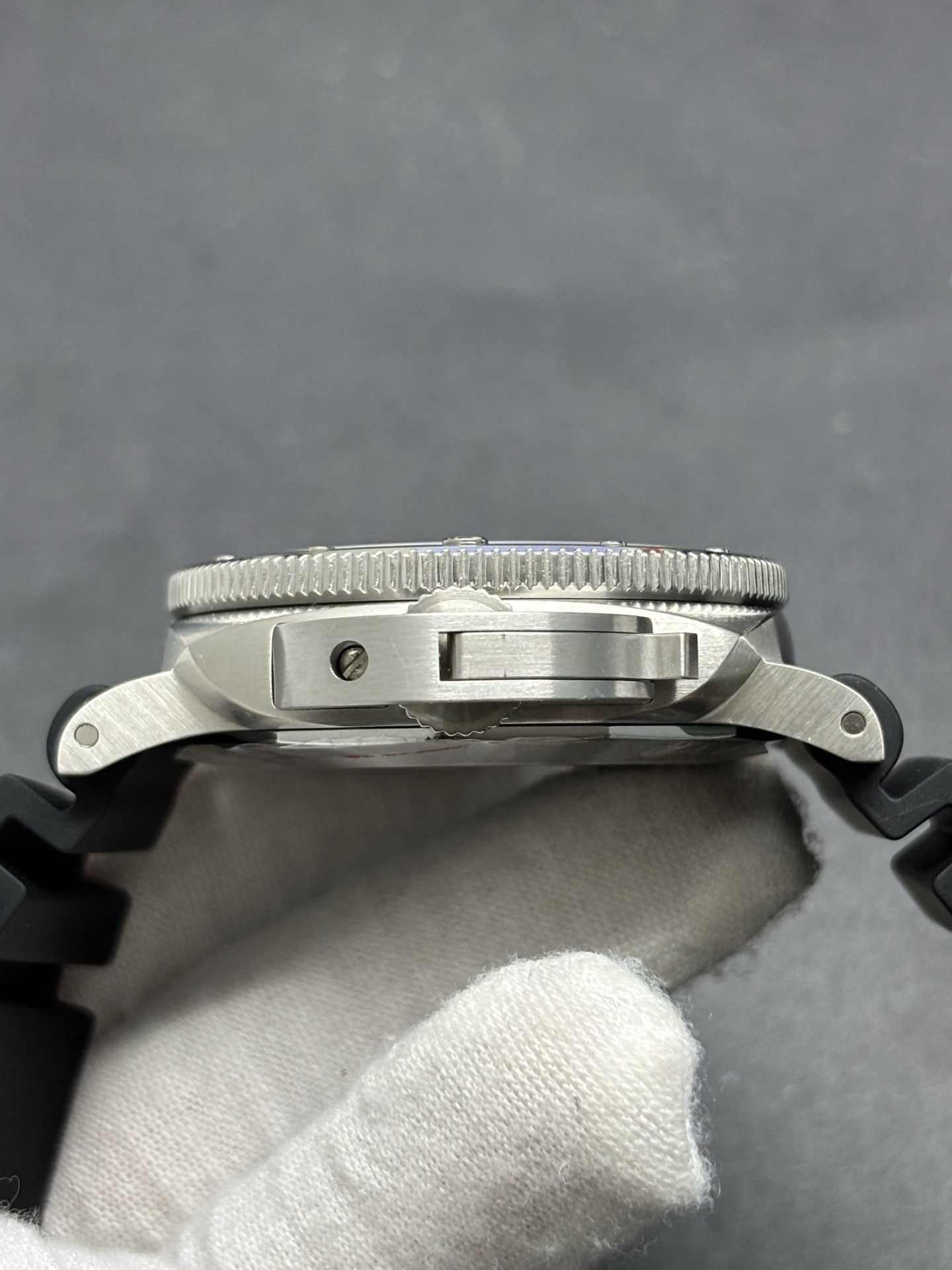 Panerai Submersible Automatic Men's Watch PAM Seasonal 110