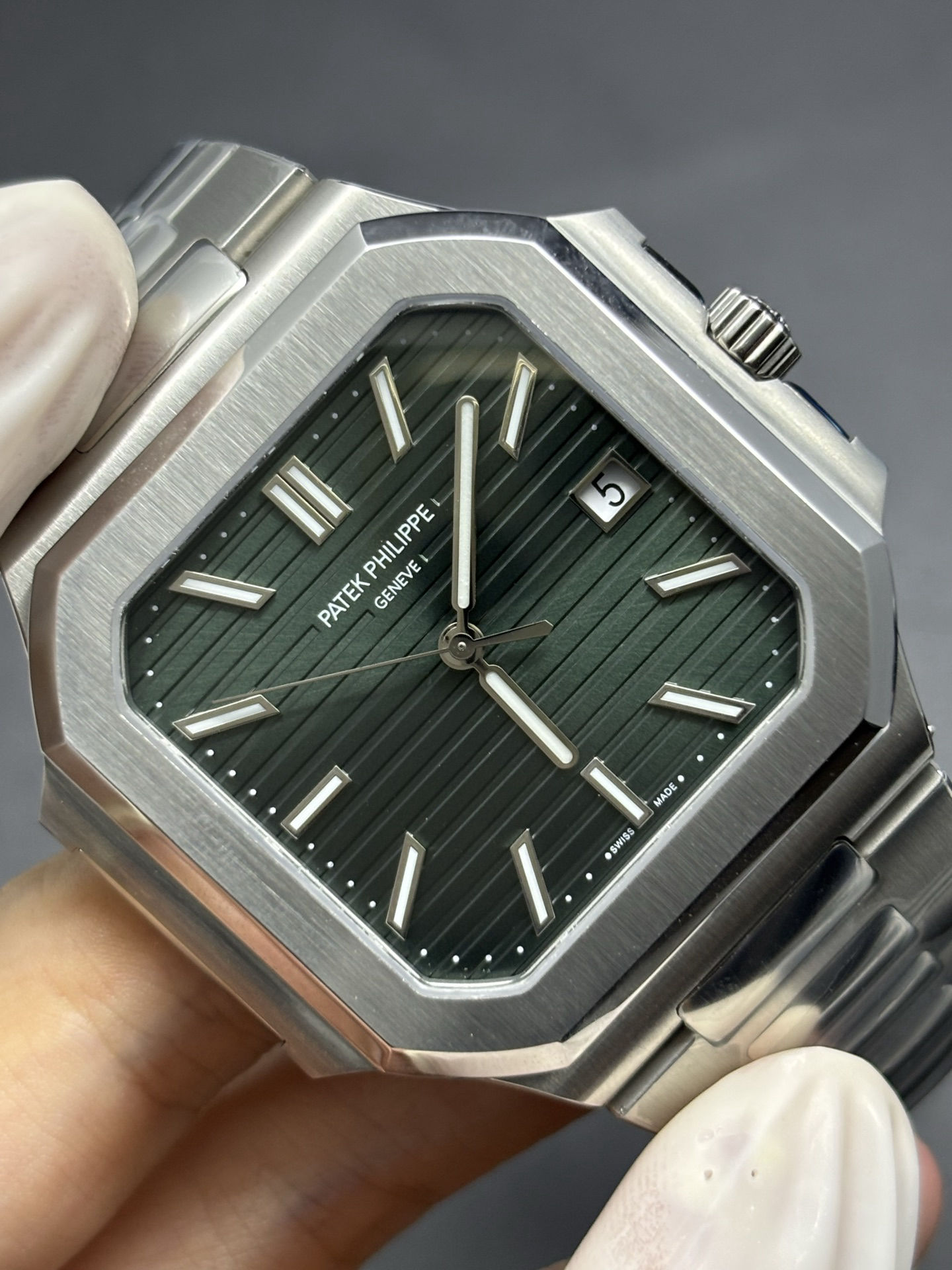 Lightweight Patek Philippe Cubitus Green Dial Self-winding Watch 95