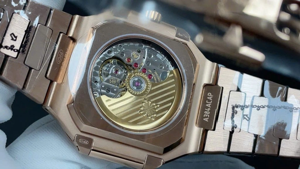Patek Philippe Cubitus Self-winding Rose Gold SmoothTexture 97