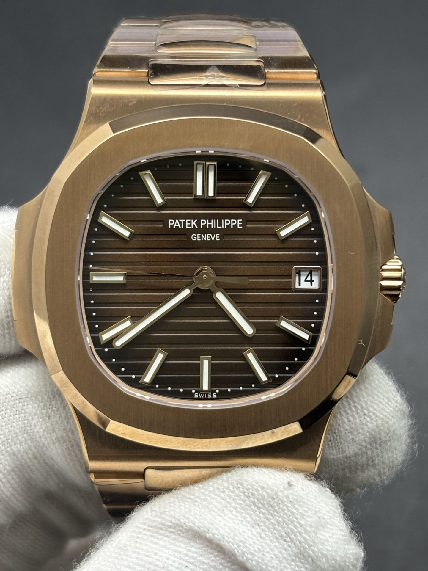 OnTrend Patek Philippe Nautilus Rose Gold 5711 1R- 82