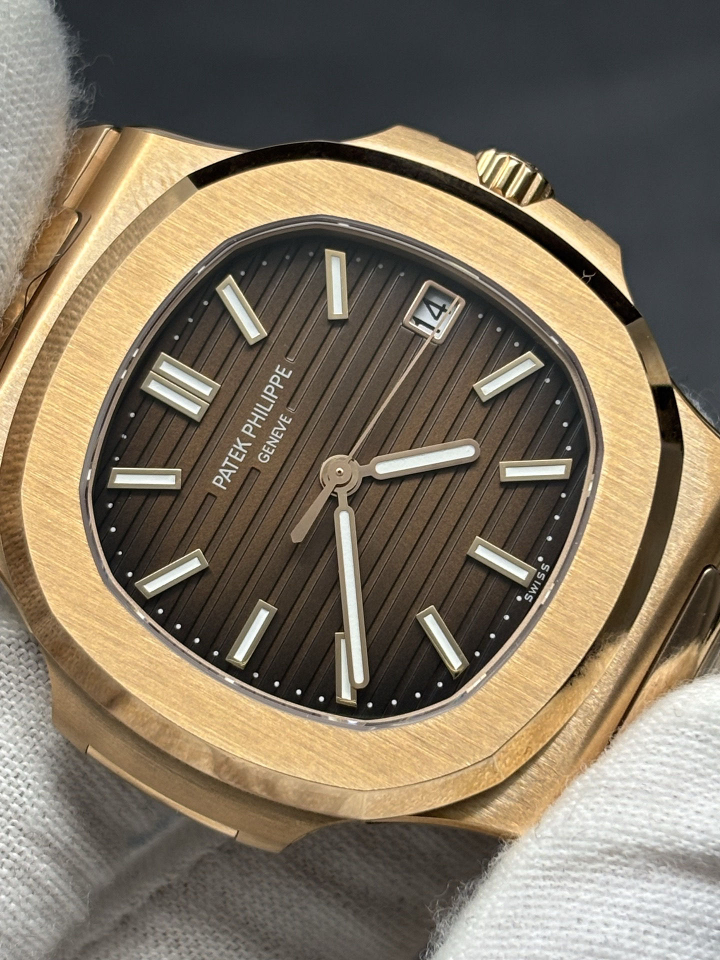 OnTrend Patek Philippe Nautilus Rose Gold 5711 1R- 82