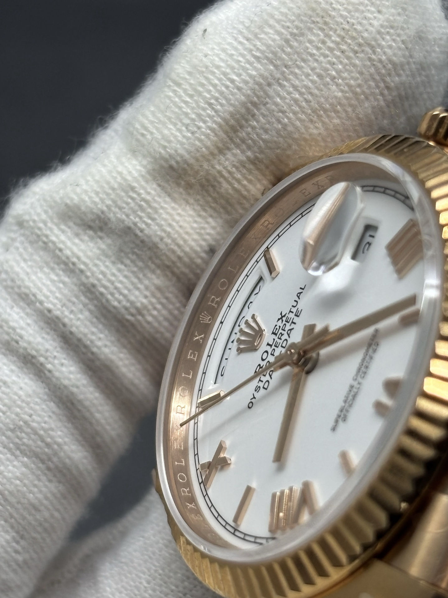 Classic Rolex Day-Date 40mm 18k Yellow Gold White Dial 46
