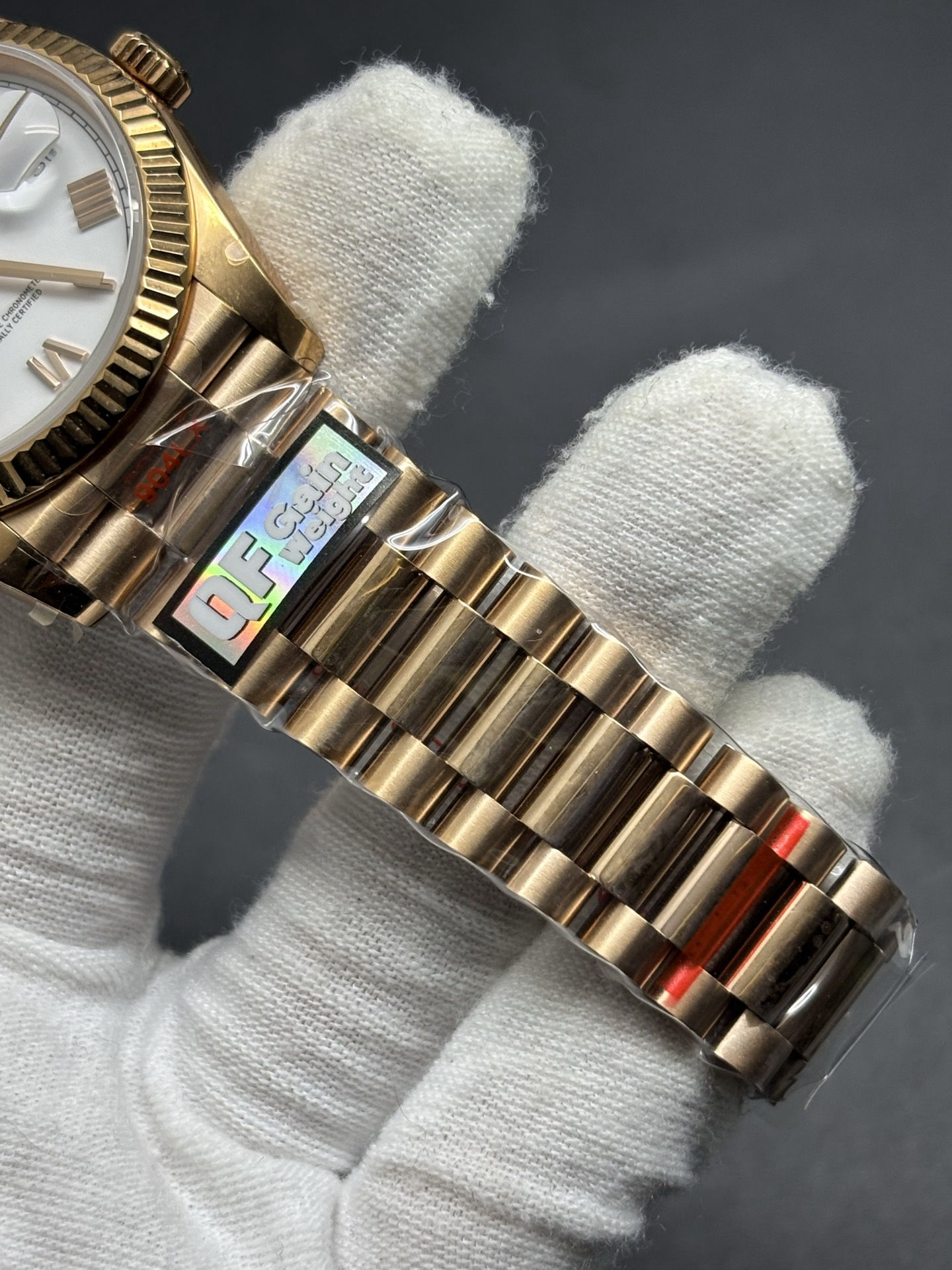 Classic Rolex Day-Date 40mm 18k Yellow Gold White Dial 46