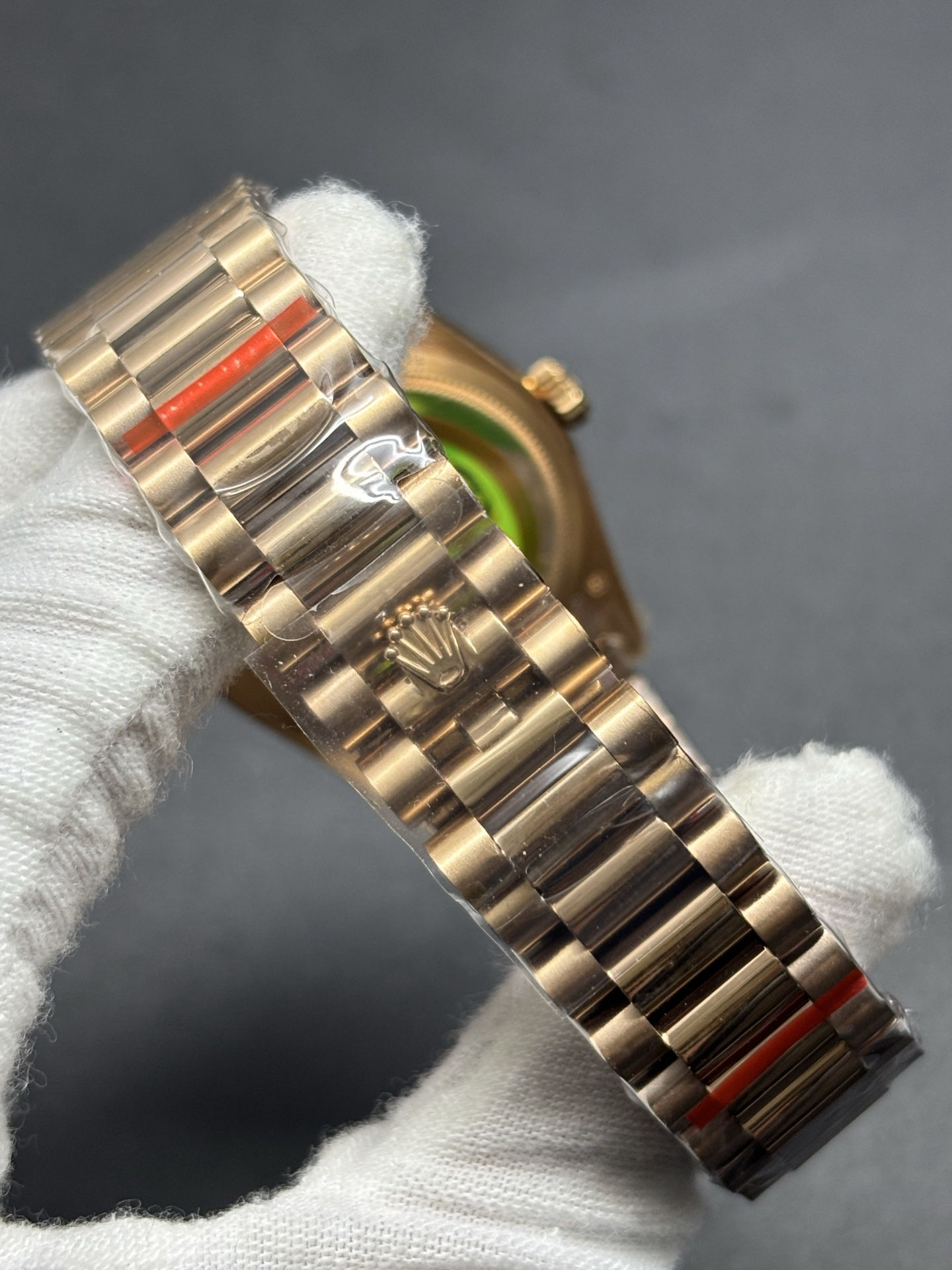 Classic Rolex Day-Date 40mm 18k Yellow Gold White Dial 46