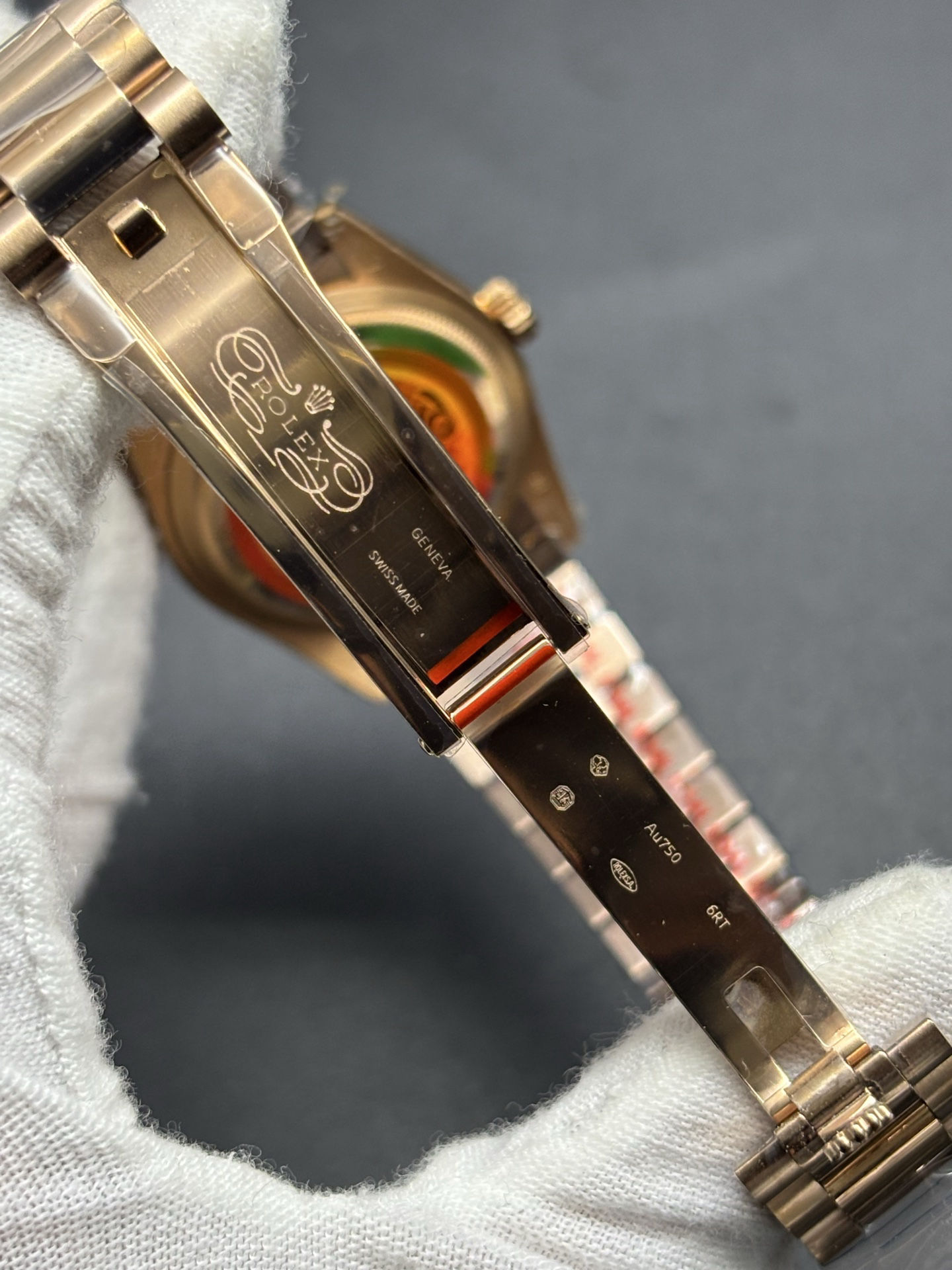 Classic Rolex Day-Date 40mm 18k Yellow Gold White Dial 46