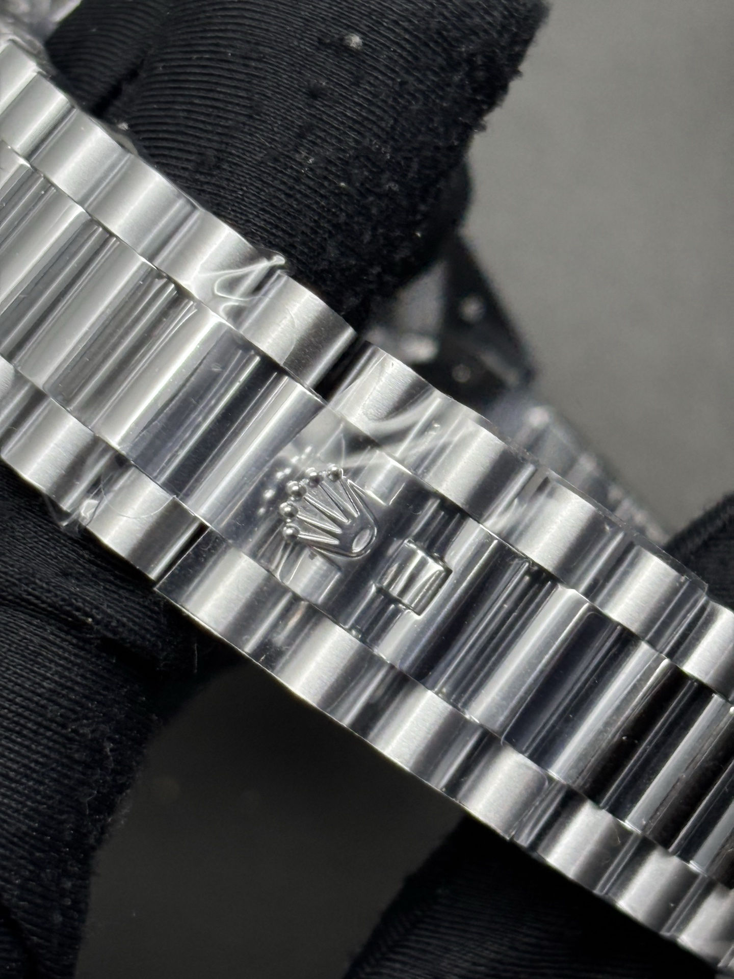 Rolex Day-Date 40mm Silver Dial Baguette Markers ref Trendsetting 68