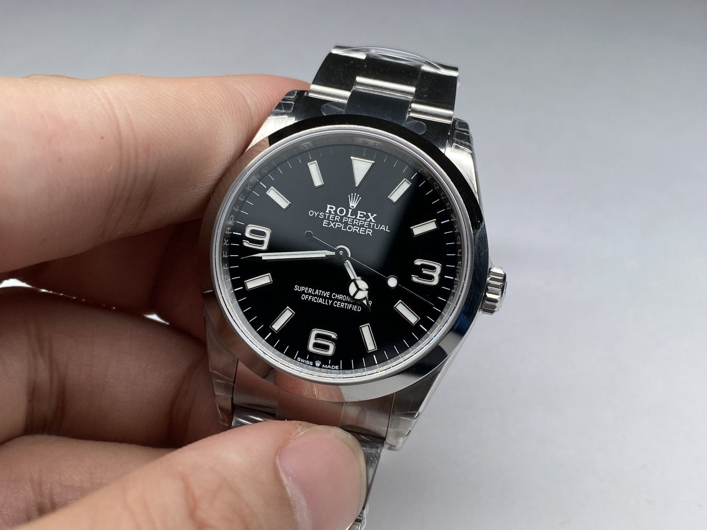 Tailored Rolex Explorer Watch in Oyster steel 40mm 31