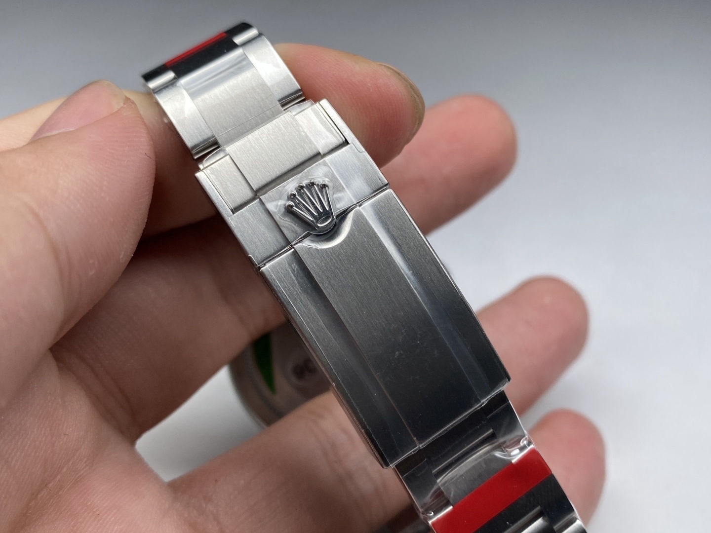Tailored Rolex Explorer Watch in Oyster steel 40mm 31