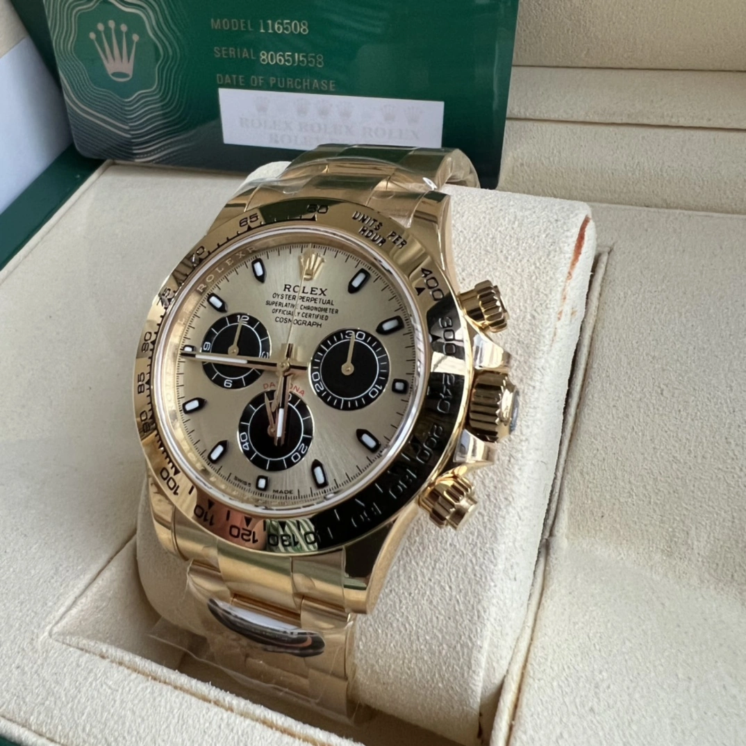 Elegant Rolex Gold Daytona Cosmograph Daytona 40mm Champagne Dial 20