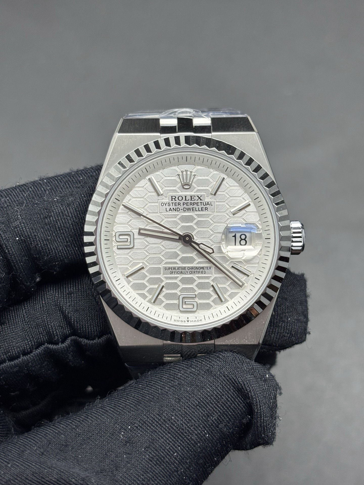 Sleek Rolex Land-Dweller Fluted Bezel 36mm – Ref 127334- 72
