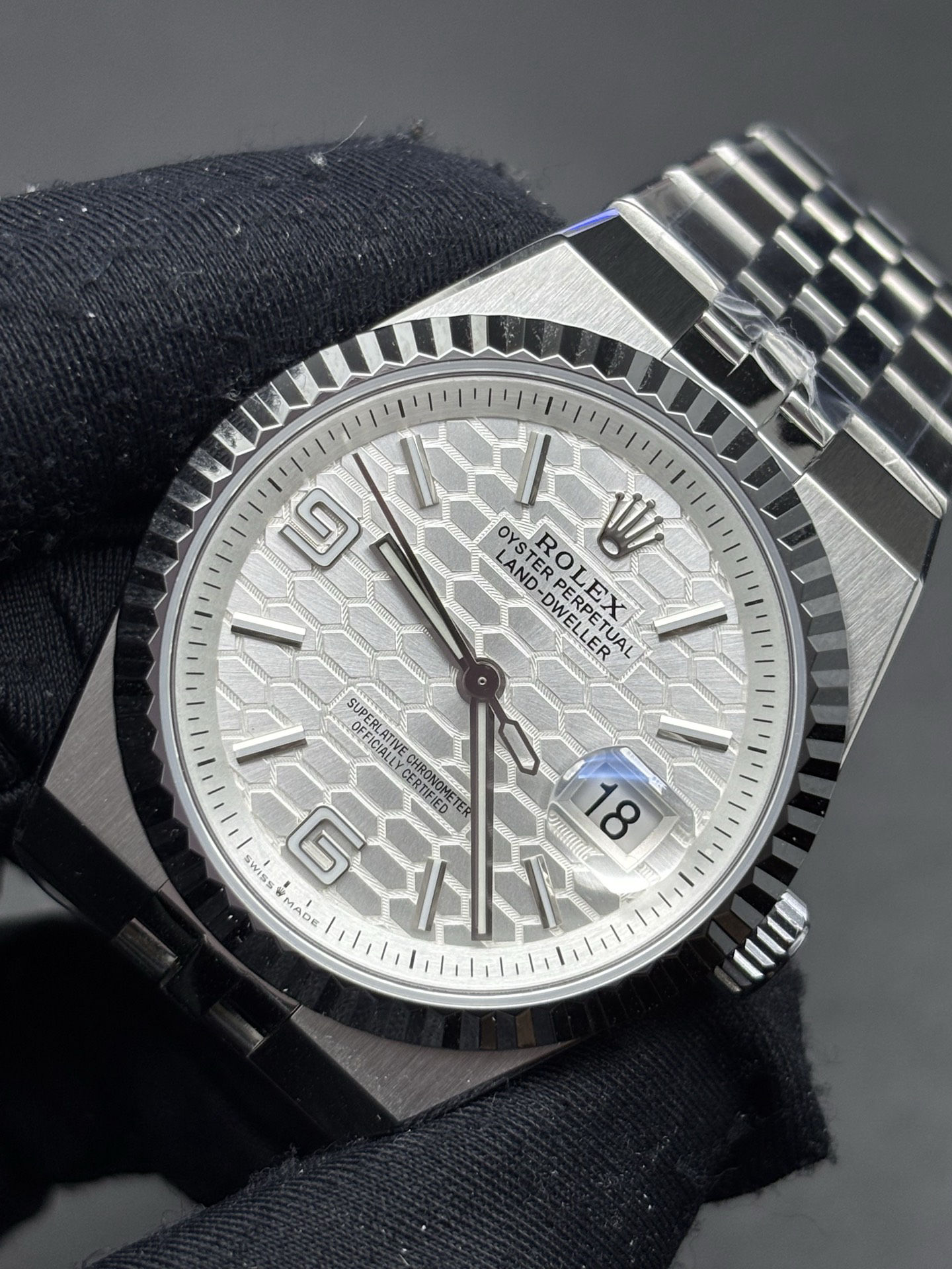 Sleek Rolex Land-Dweller Fluted Bezel 36mm – Ref 127334- 72