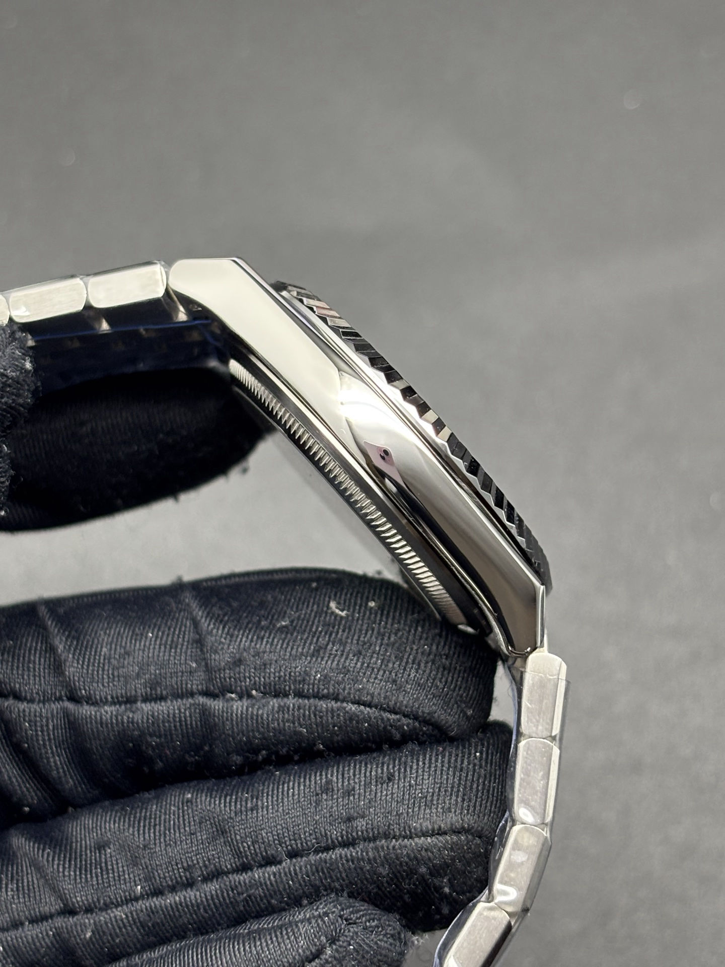 Sleek Rolex Land-Dweller Fluted Bezel 36mm – Ref 127334- 72