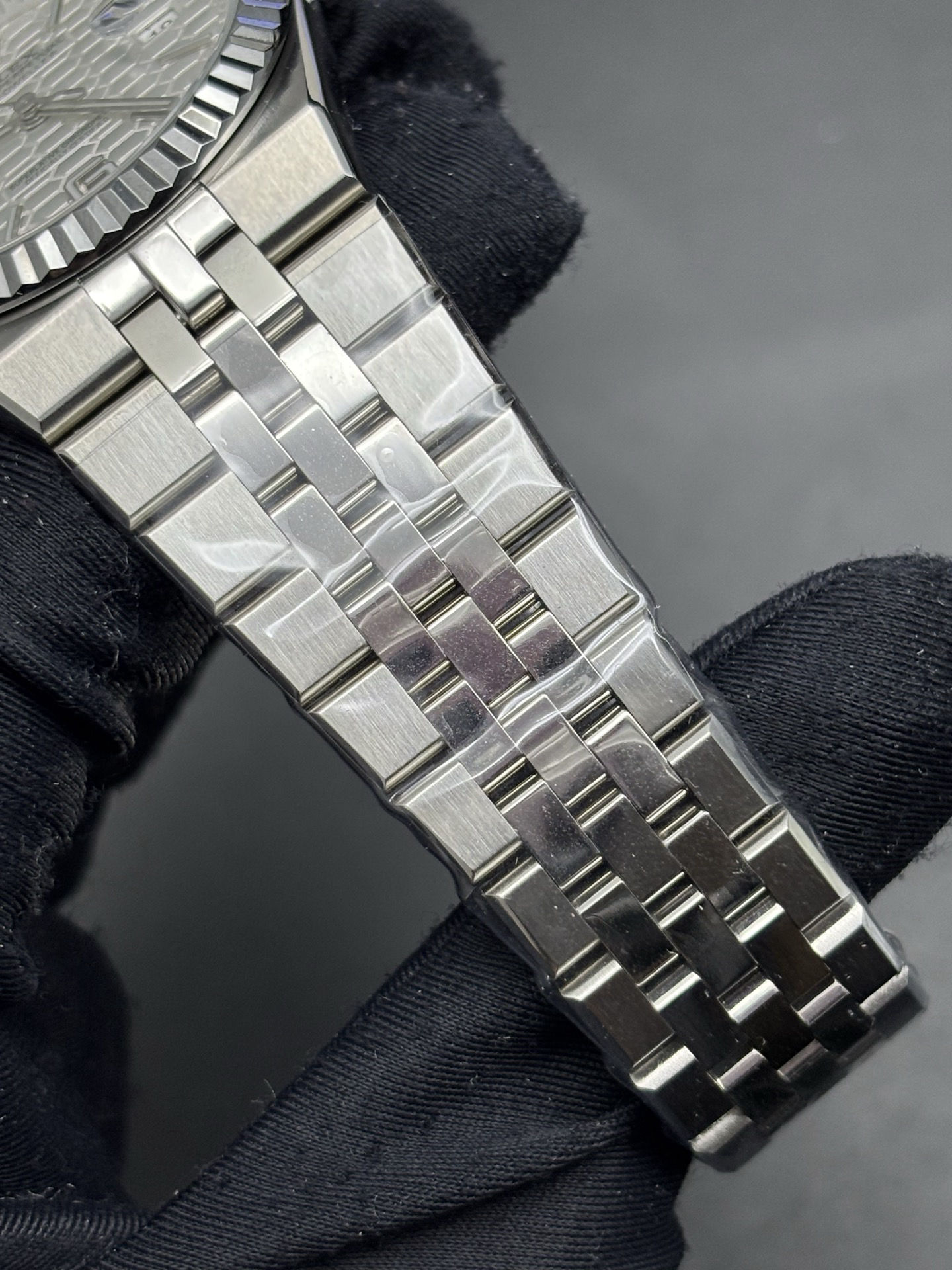 Sleek Rolex Land-Dweller Fluted Bezel 36mm – Ref 127334- 72