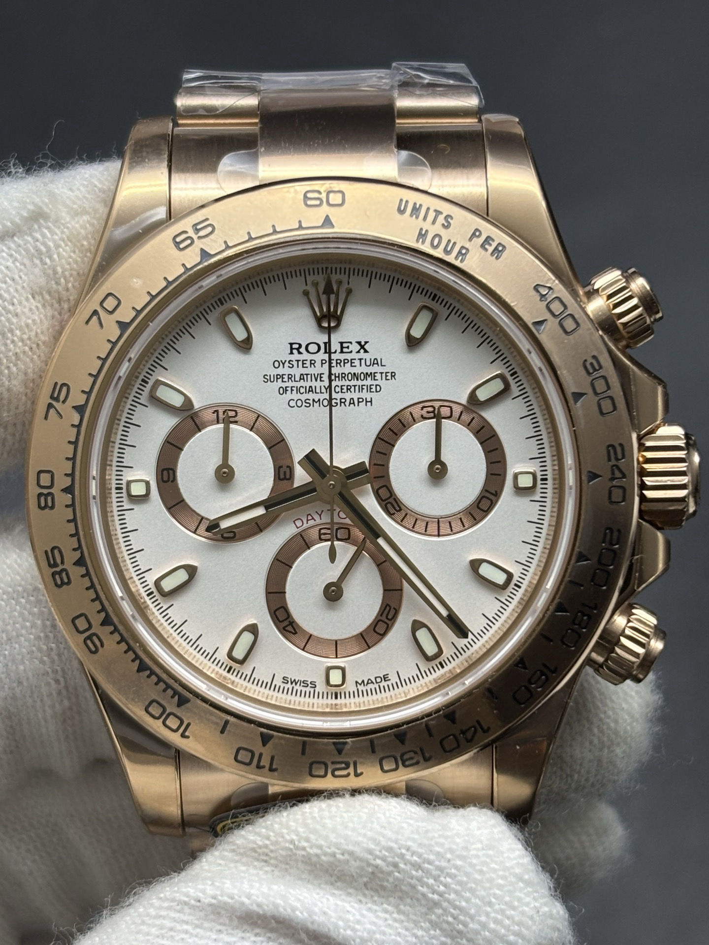 Rolex Oyster Perpetual Cosmograph Daytona 116505 in 18k Everose Gold with White Dial ZeroBulk 61
