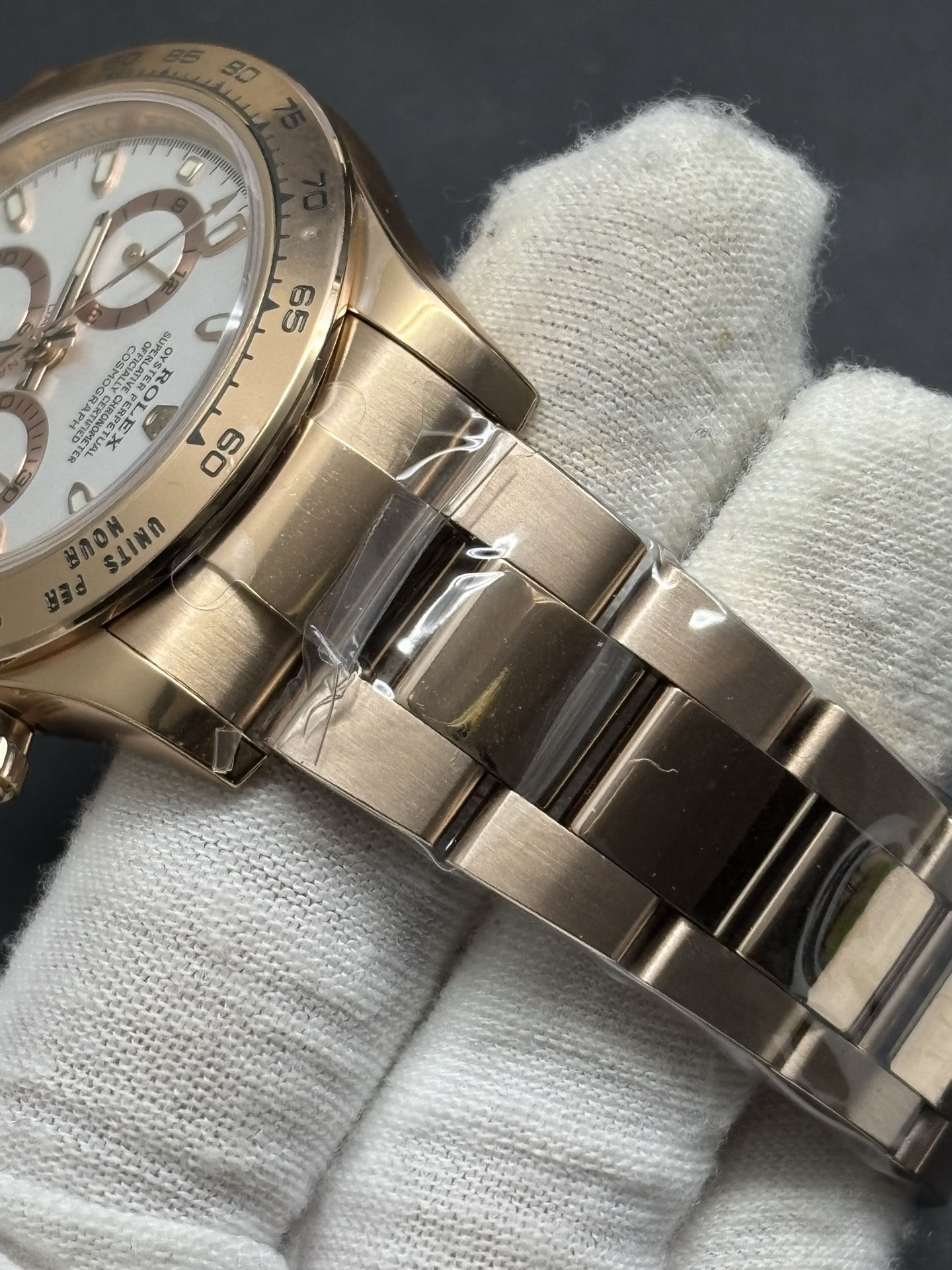 Rolex Oyster Perpetual Cosmograph Daytona 116505 in 18k Everose Gold with White Dial ZeroBulk 61