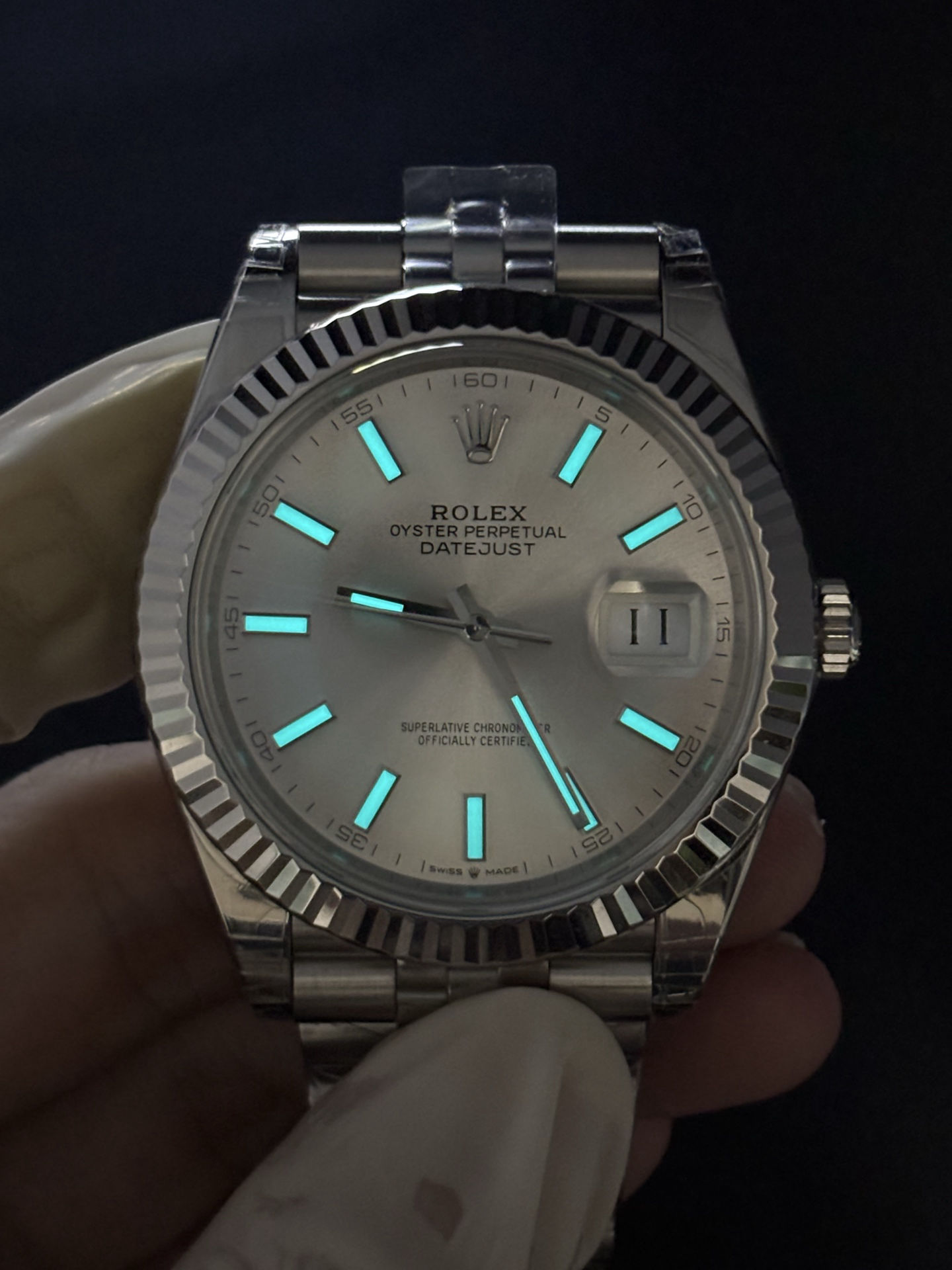 Vibrant Rolex Oyster Perpetual Datejust 41 ref. 126334 Silver Dial 60