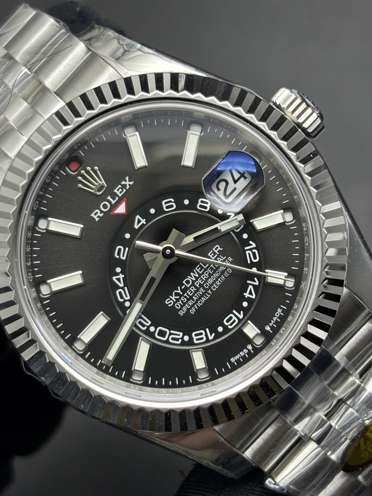 Packable Rolex Oystersteel Sky-Dweller Black Dial 76