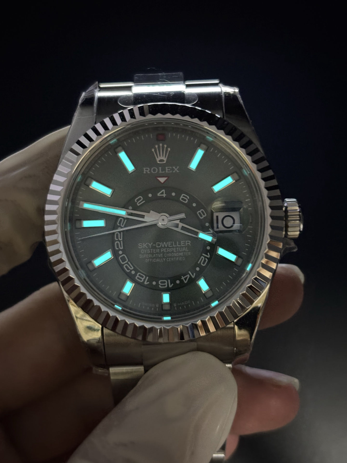 Rolex Sky-Dweller 42mm Green Dial Supportive 77