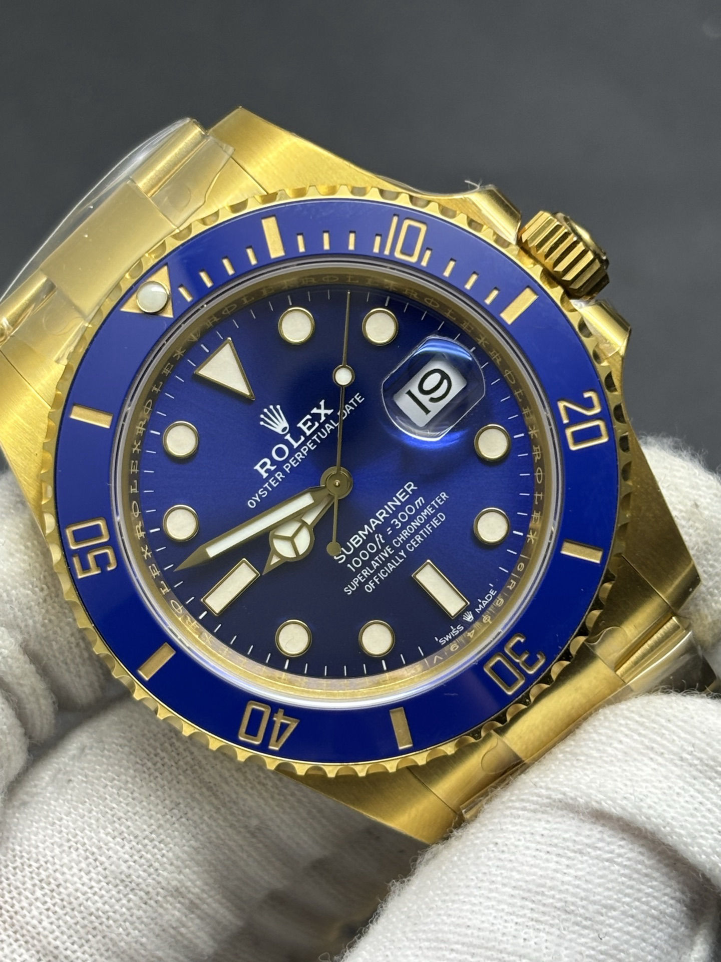 GoodFit Rolex Submariner Date Watch 18k Yellow Gold Blue 59