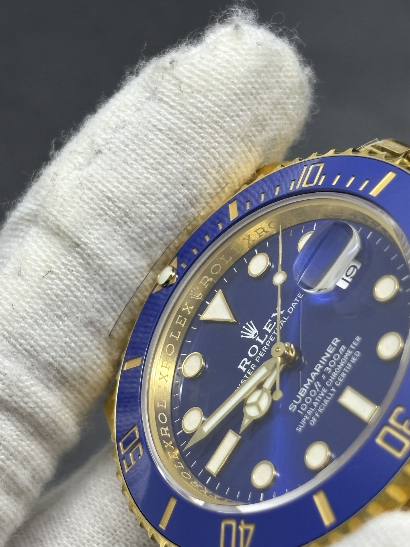 GoodFit Rolex Submariner Date Watch 18k Yellow Gold Blue 59