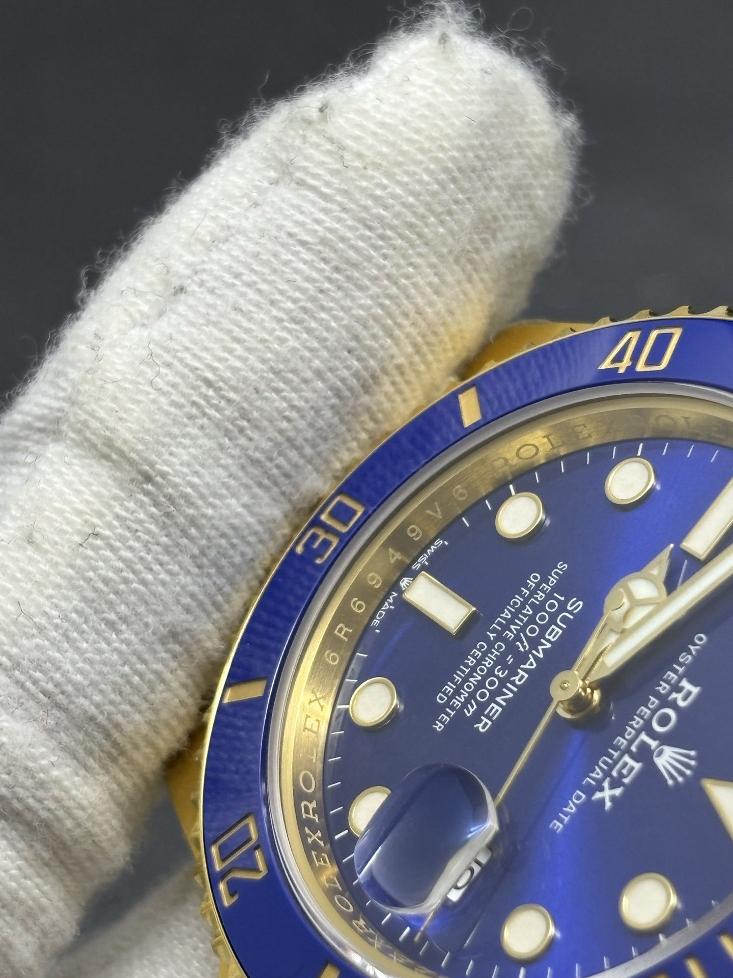GoodFit Rolex Submariner Date Watch 18k Yellow Gold Blue 59