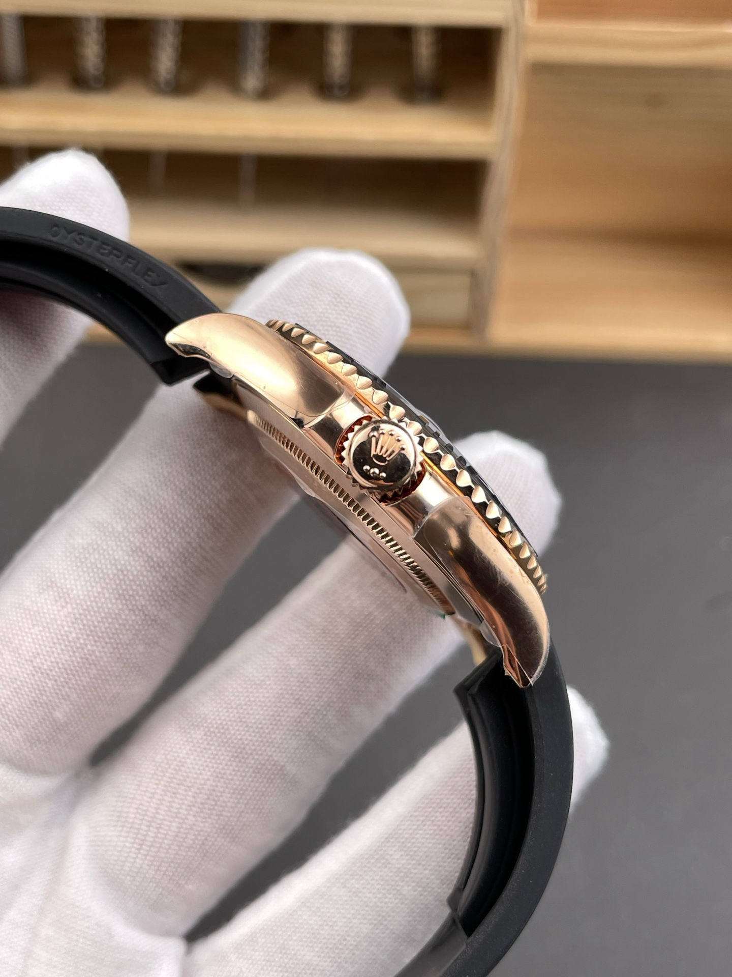 Bold Rolex Yacht-Master 40mm 18ct Everose Gold Case 64
