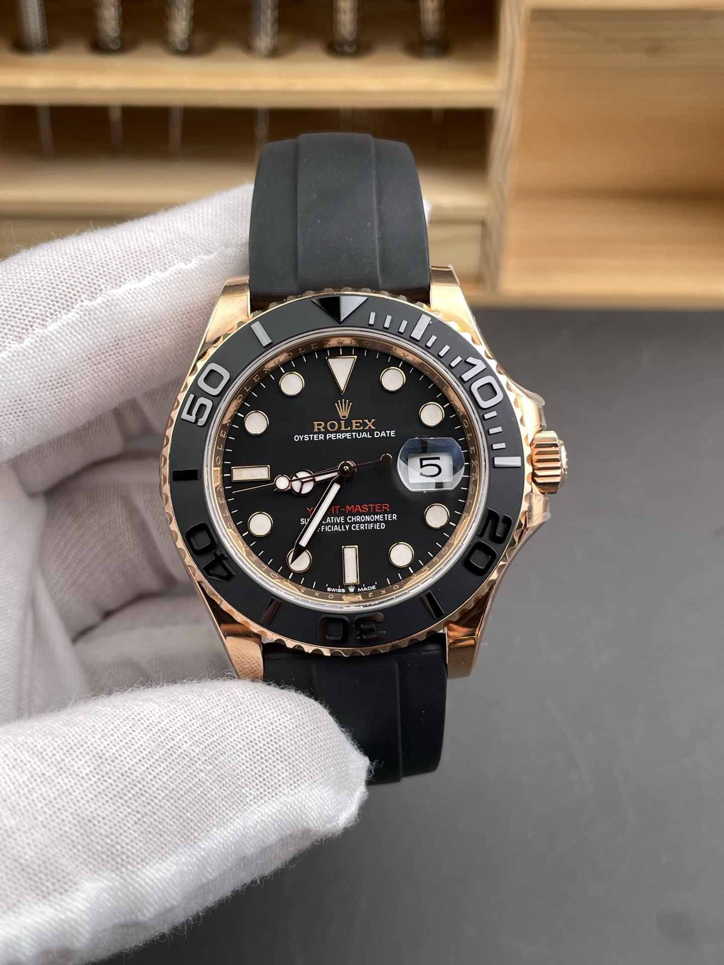 Bold Rolex Yacht-Master 40mm 18ct Everose Gold Case 64