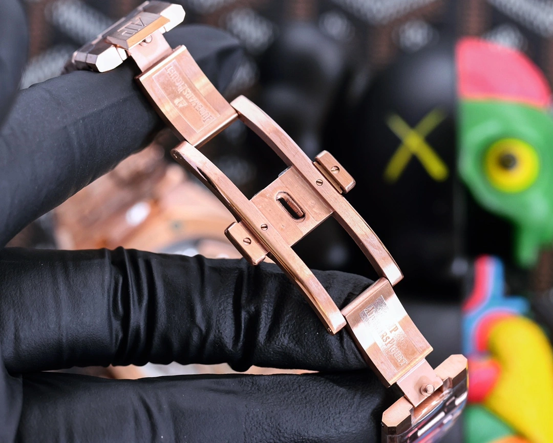 Resilient Royal Oak Rose Gold Selfwinding 15500OR.OO.1220OR. 150
