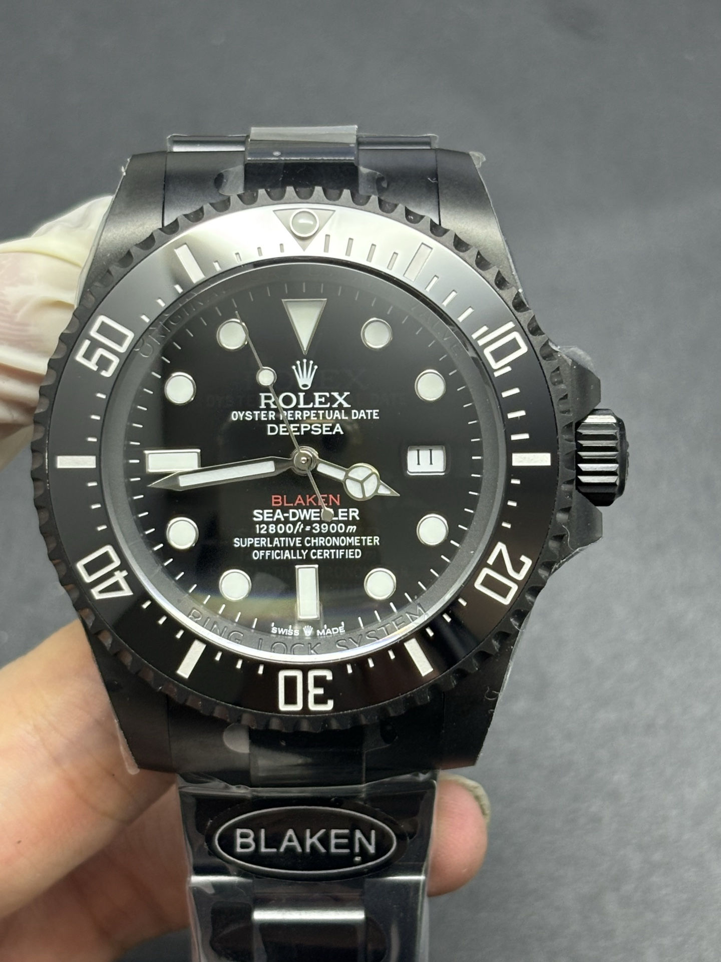 Sea-Dweller Deepsea Pro Hunter Blaken – Matte Black Sustainable 44