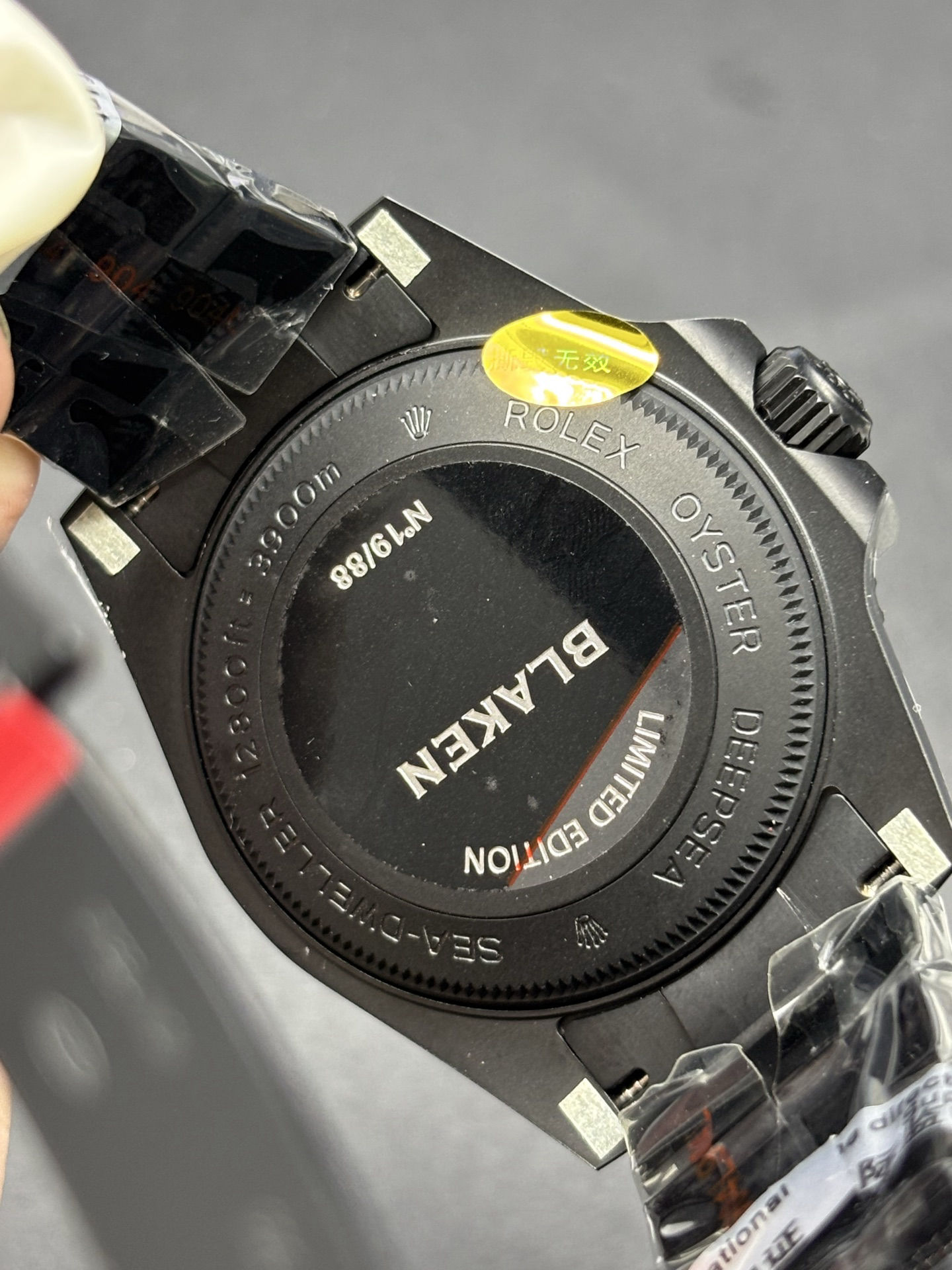 Sea-Dweller Deepsea Pro Hunter Blaken – Matte Black Sustainable 44