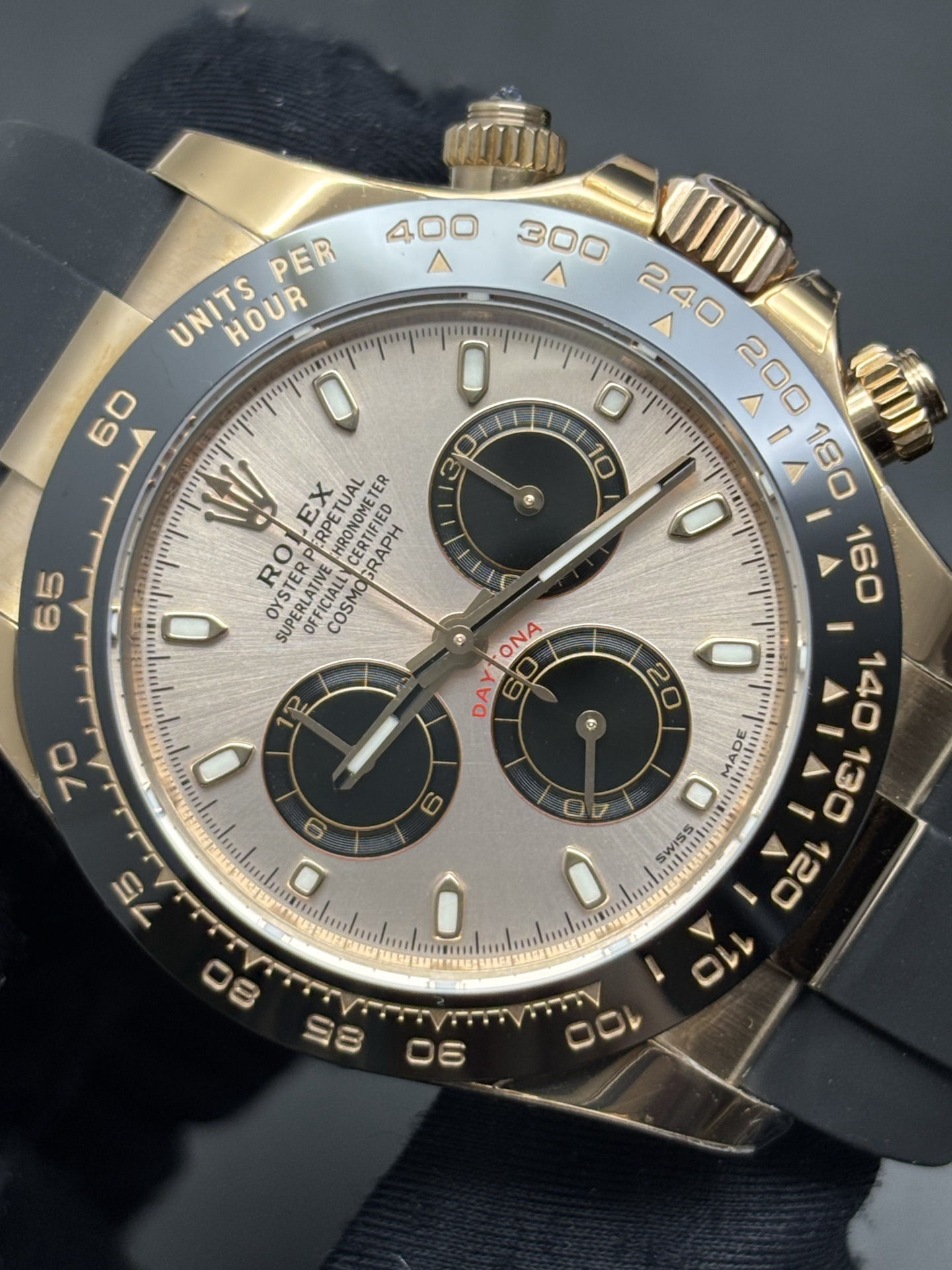 Sustainable Yellow Gold Daytona with Champagne Dial 1