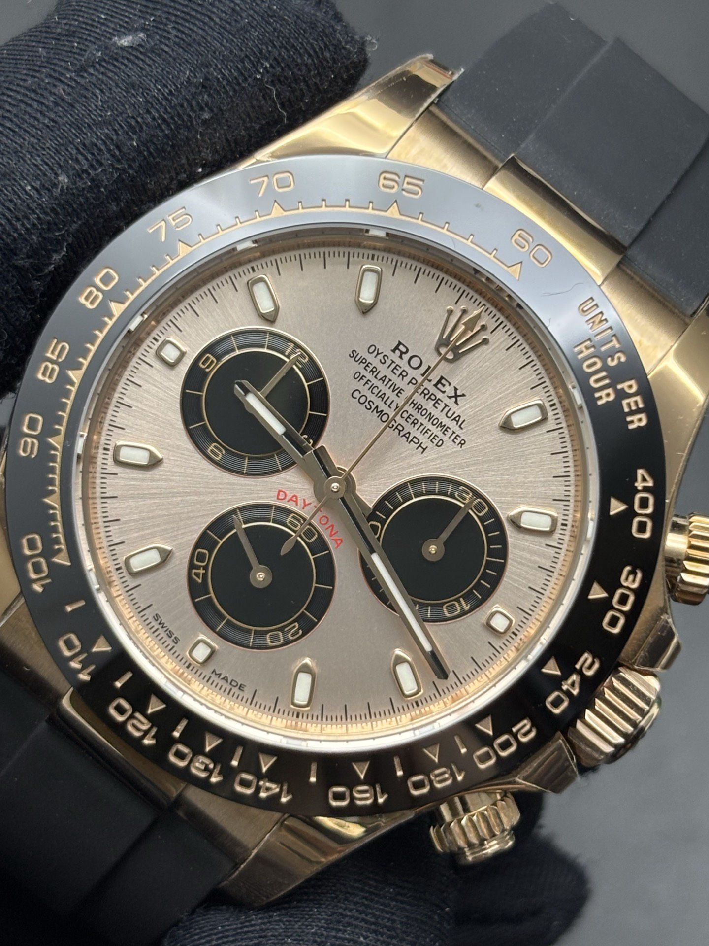 Sustainable Yellow Gold Daytona with Champagne Dial 1