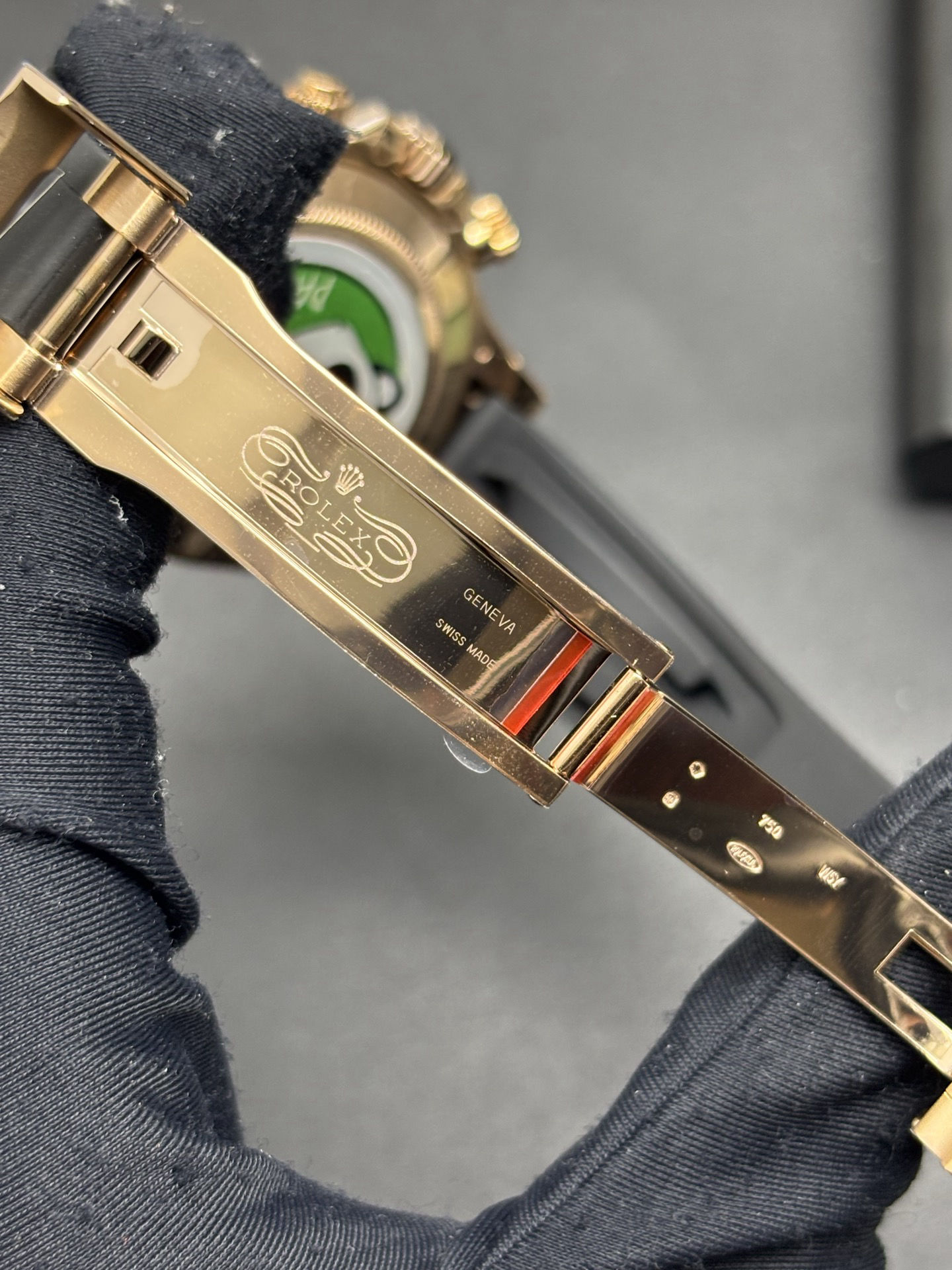 Sustainable Yellow Gold Daytona with Champagne Dial 1