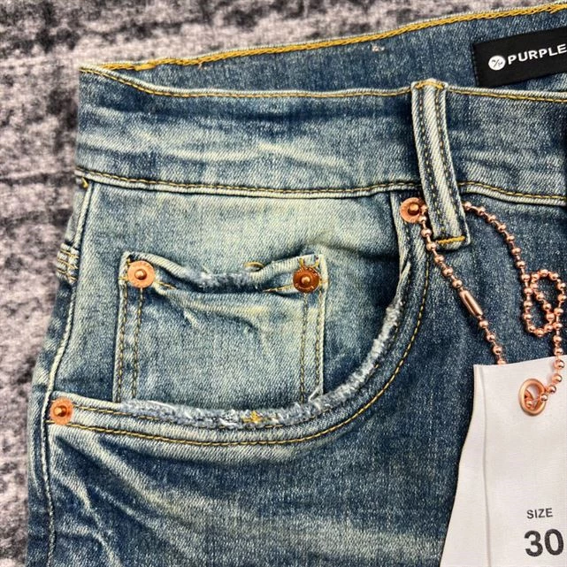 AMIRI JEANS – AJ004 SportInspired 7105