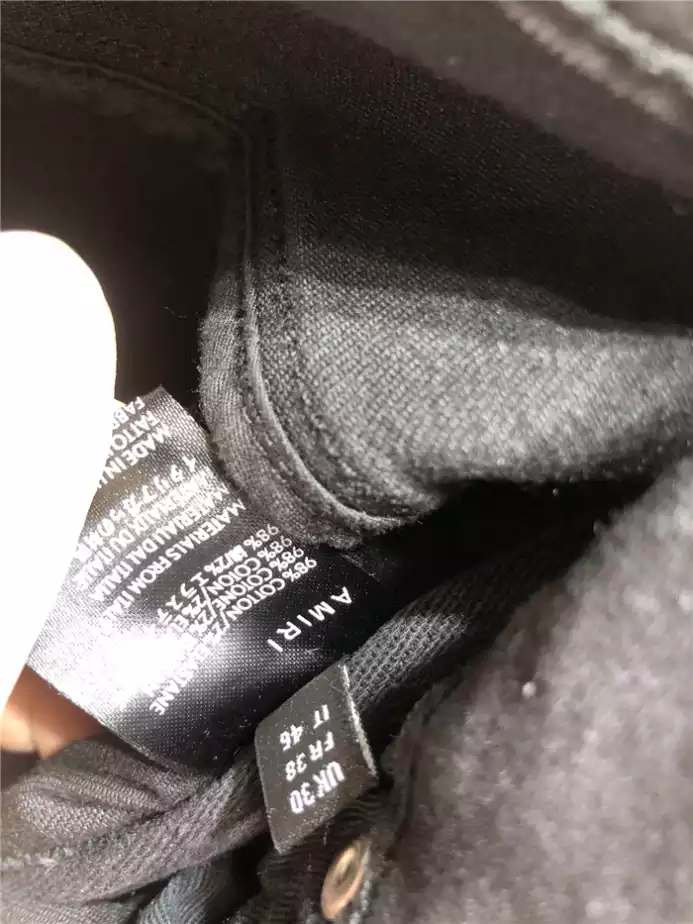 AMIRI JEANS – AJ132 GoodFit 9637