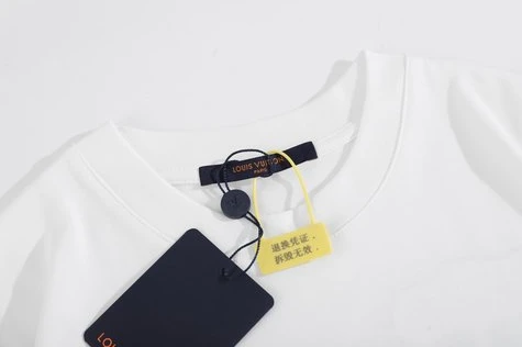 Affordable 255 Louis Vuitton Snow Mountain Print Short Sleeves – LSVT85