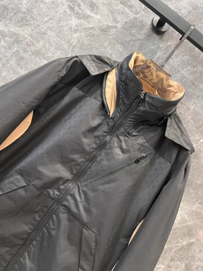 Affordable 5302 Louis Vuitton Technical Shell- LC005