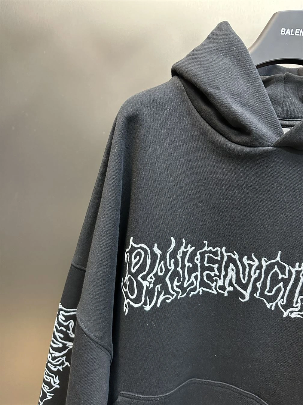 AllSeason 4583 Balenciaga Diy Metal Outline Hoodie Oversized In Black – SBH024 AllSeason 4583 Balenciaga Diy Metal Outline Hoodie Oversized In Black – SBH024