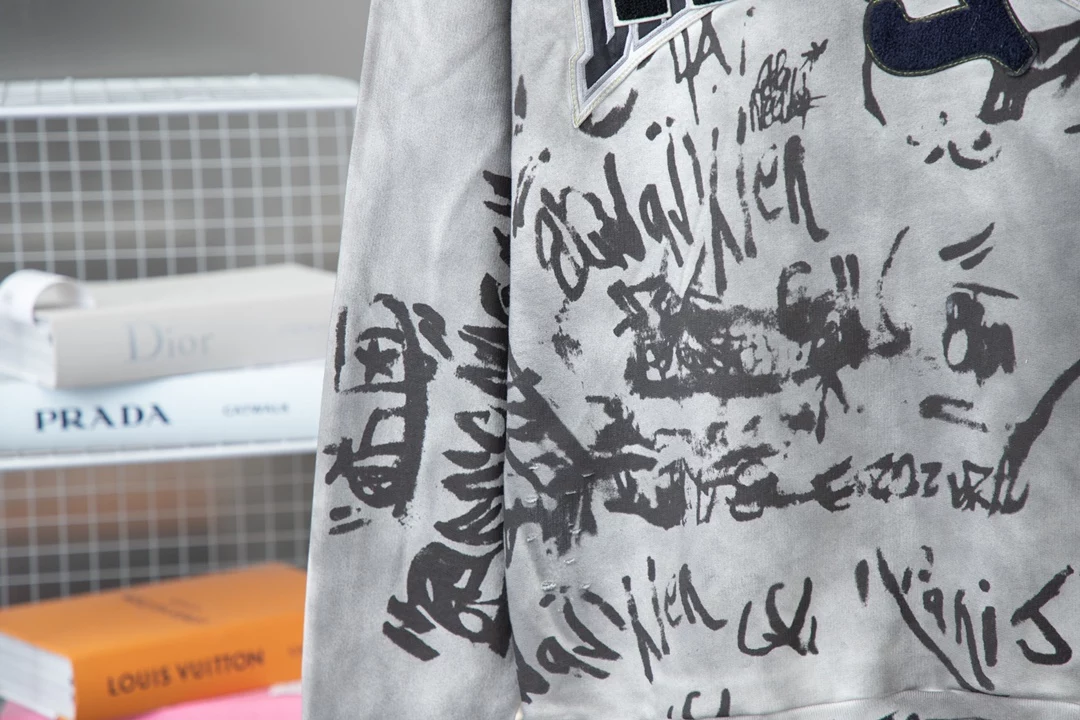 Balenciaga Hoodie – SBH008 DailyWear 8116 Balenciaga Hoodie – SBH008 DailyWear 8116