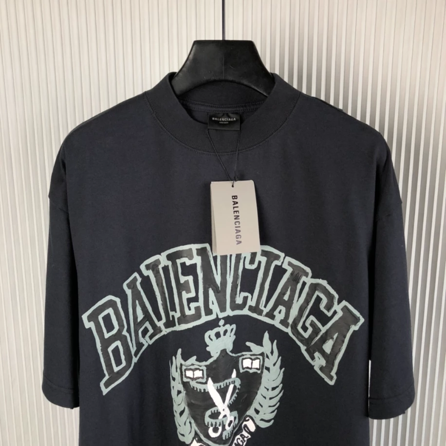 Balenciaga T-shirt – BBS106 Fashionable 2403