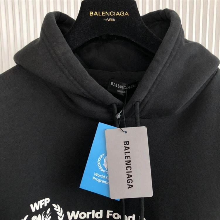 Balenciaga WFP Hoodie Medium Fit In Black – SBH028 NewStyle 7707 Balenciaga WFP Hoodie Medium Fit In Black – SBH028 NewStyle 7707