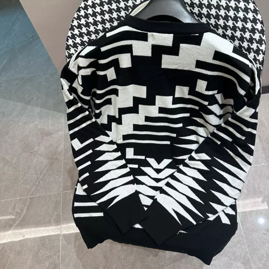 BestValue 9069 Louis Vuitton Wool Pullover – SLV046