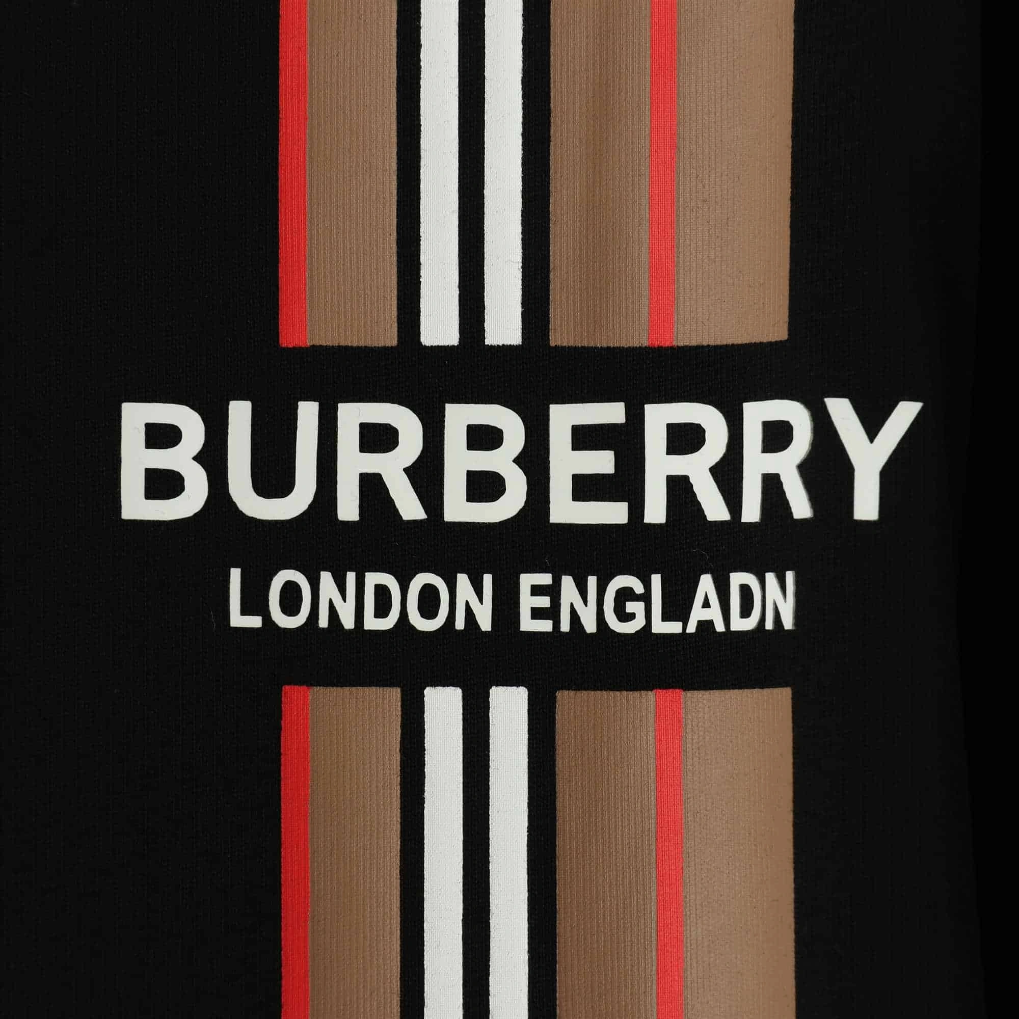 Burberry T-Shirt – BBRS24 EasyMatch 3266